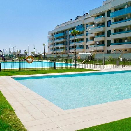 Playa Los Alamos, Descanso Y Ocio En Torremolinos Extérieur photo
