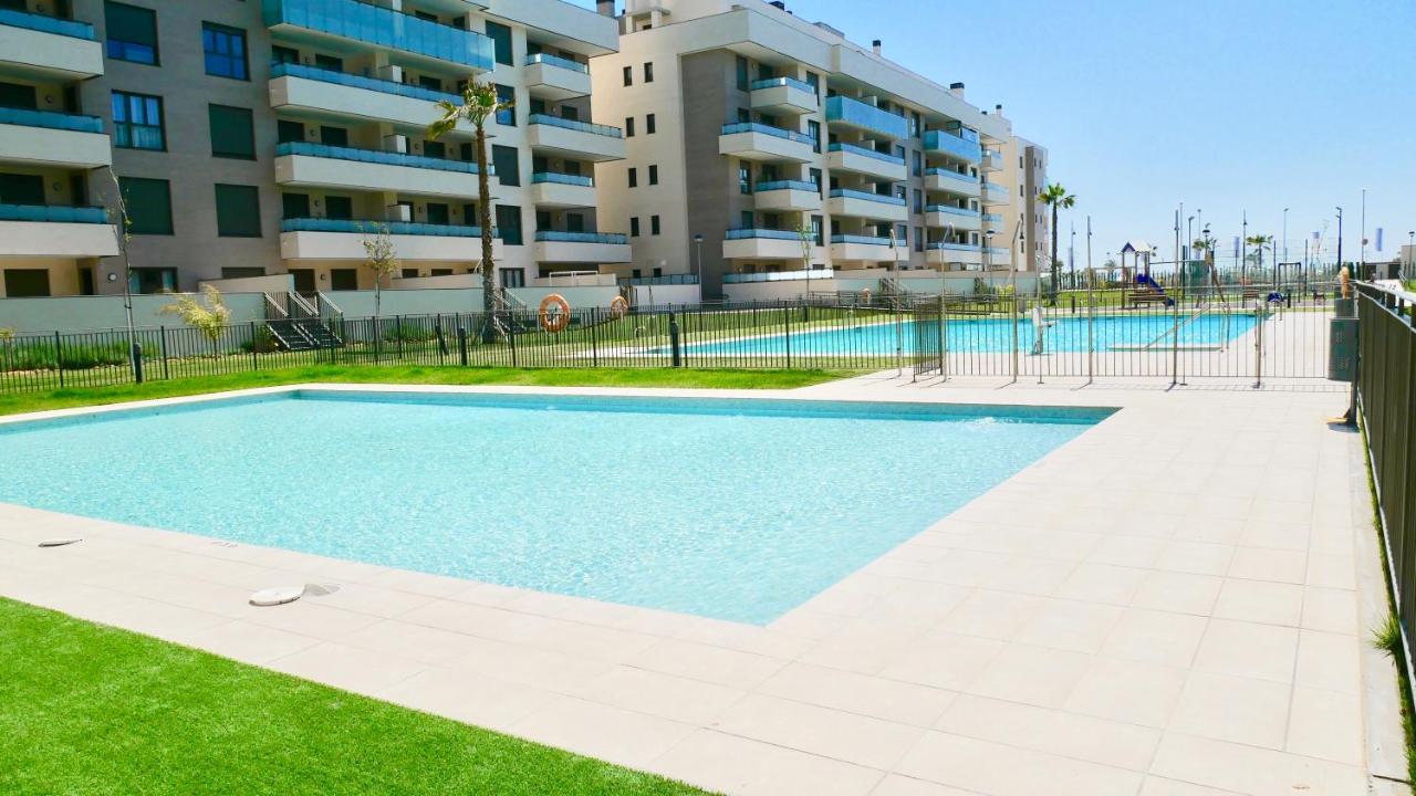 Playa Los Alamos, Descanso Y Ocio En Torremolinos Extérieur photo